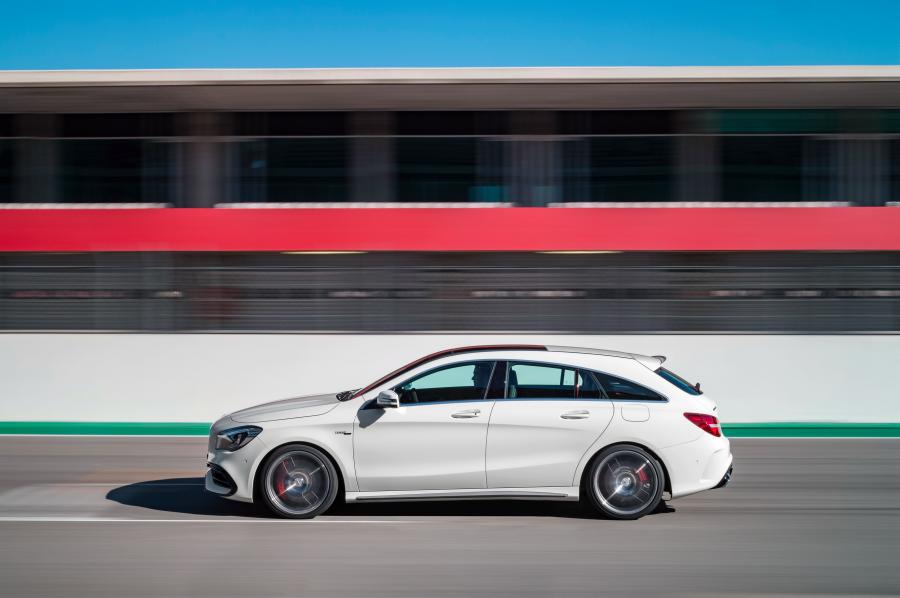  Mercedes-AMG CLA45 4Matic Shooting Brake 2016 года  (фото 7 из 12)